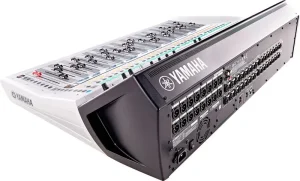 Мікшерний пульт YAMAHA TF5