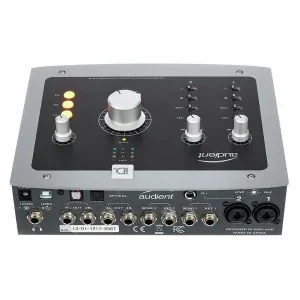 USB аудіоінтерфейс Audient iD22